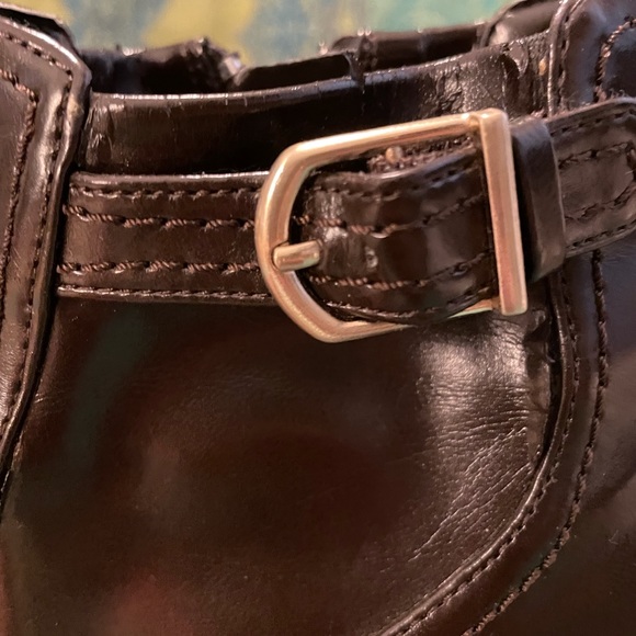 Side Zip 2” Healed Booties - Picture 3 of 7